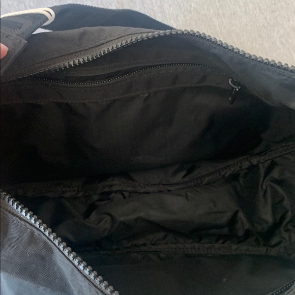 Baggu Medium Nylon crescent bag in black - Picture 4 of 5